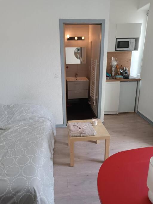 Appartement Avec Balcon *